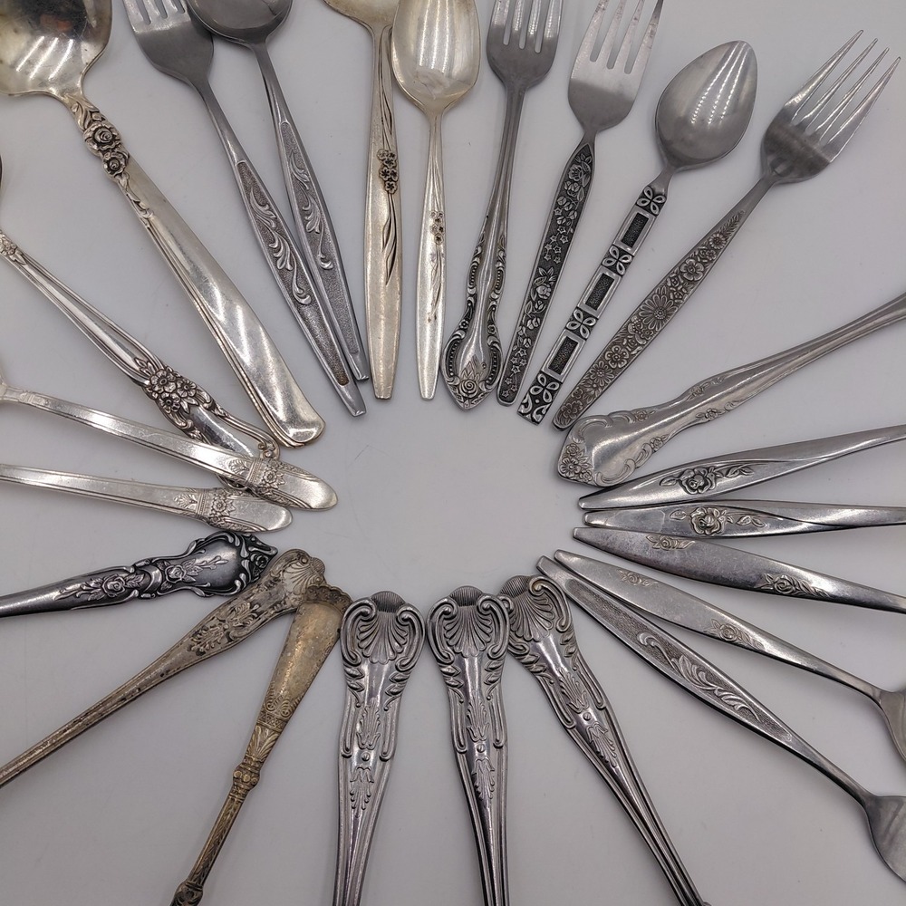 Vtg Flatware Mixed Lot 24 Ornate Fancy Patterns Silverware Jewelry Art Geometric